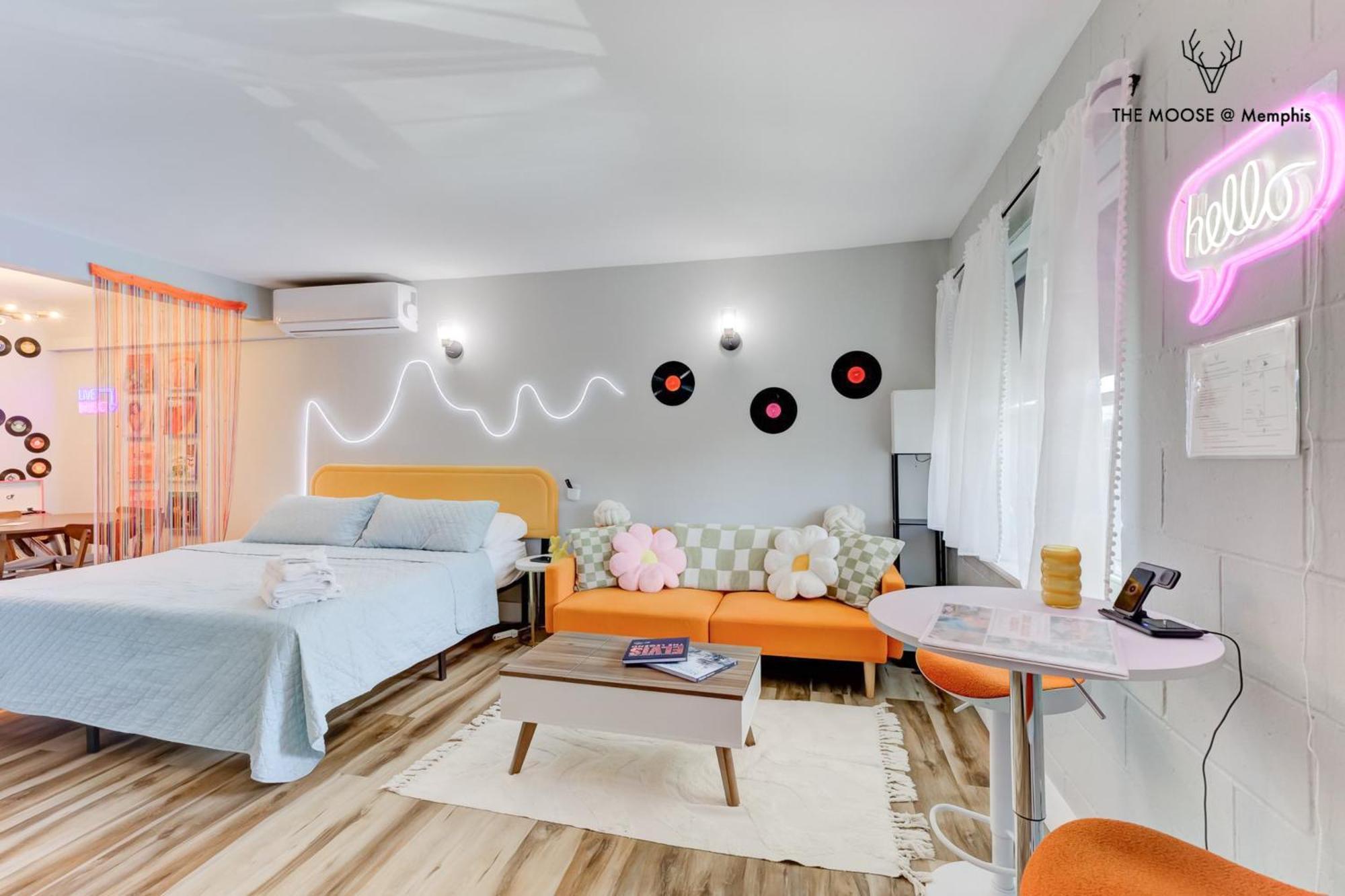 The Moose #10 - Stylish Loft With King Bed, Free Parking & Wi-fi Apartamento *