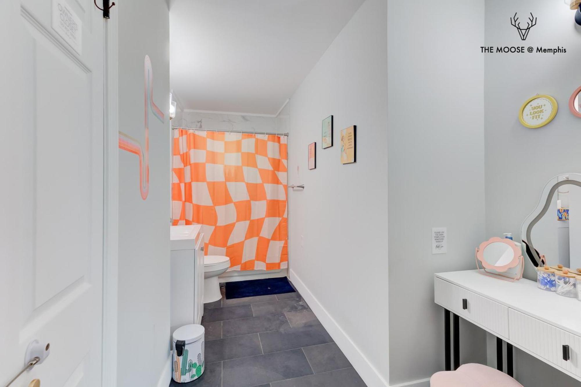 The Moose #10 - Stylish Loft With King Bed, Free Parking & Wi-fi Memphis