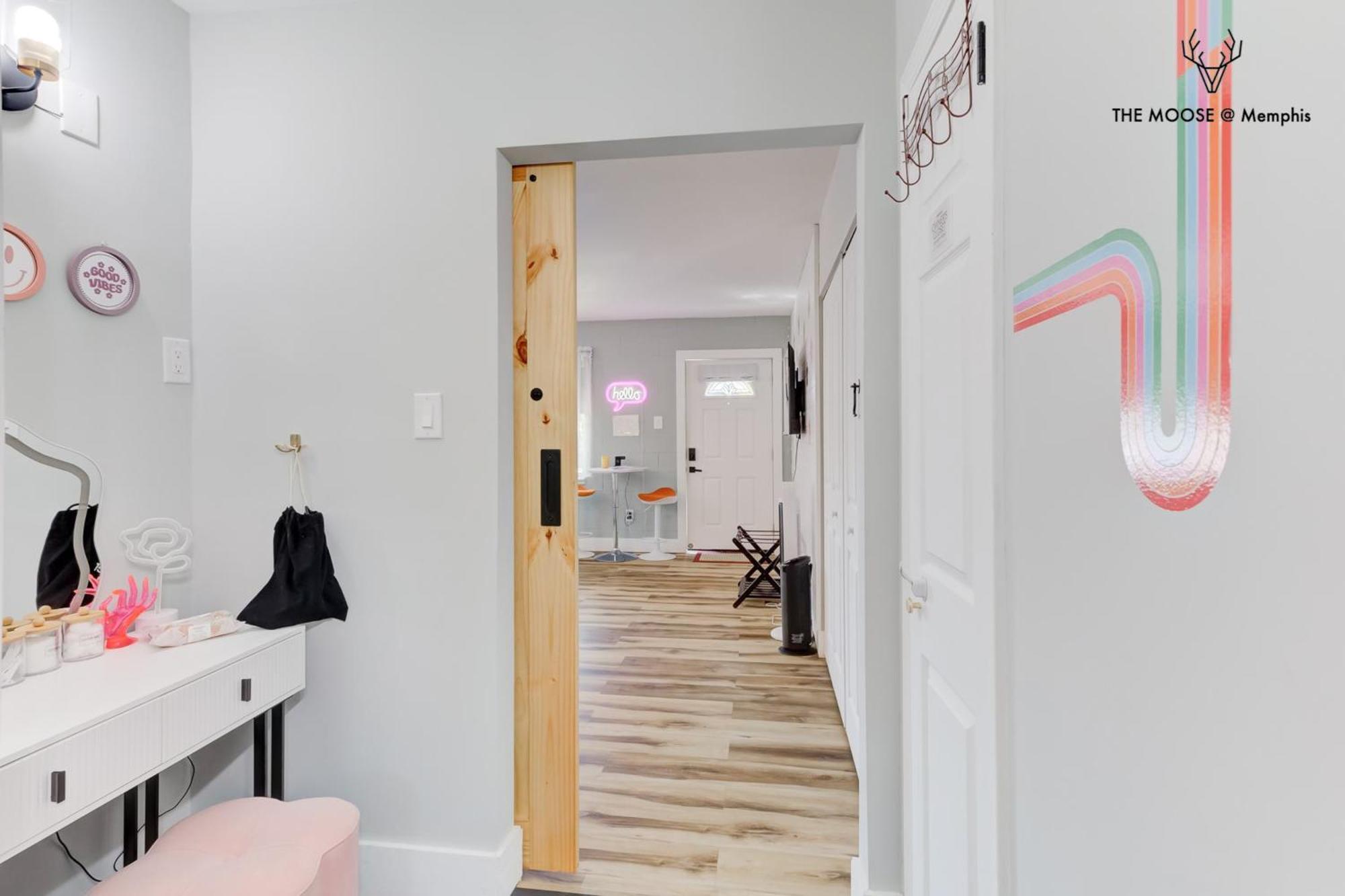 The Moose #10 - Stylish Loft With King Bed, Free Parking & Wi-fi Apartment Memphis