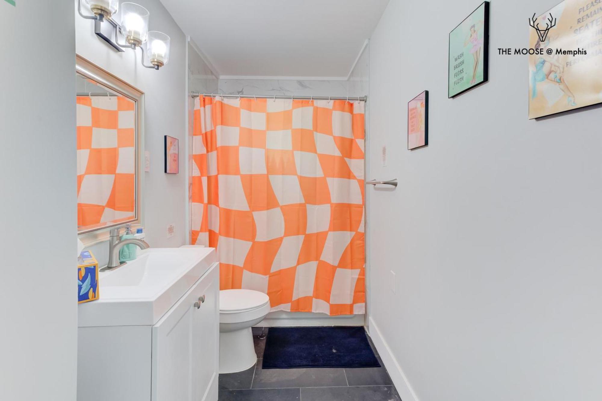 Apartment The Moose #10 - Stylish Loft With King Bed, Free Parking & Wi-fi